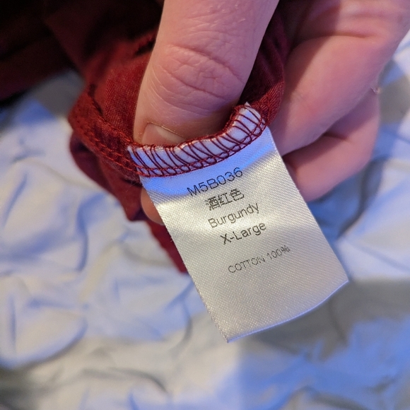 Burgundy and white lace yoke raglan top - XL - Picture 5 of 7